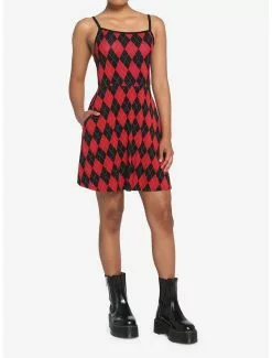 SOCIALCOLLISION Red & Black Argyle Dress -Hoodies And Sweaters Shop 18653454 av1