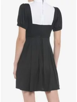 THORN&FABLE Black Heart Cutout High-Collar Dress -Hoodies And Sweaters Shop 19374750 av2